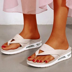 Summer Women Fashion New Soft Light Comfortable Slippers