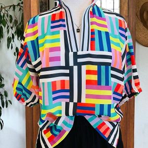 Multicolor Geometric Side Slit Top