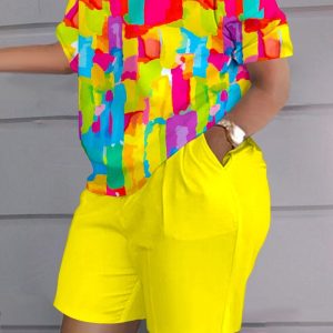Plus Size Melting Colors All Over Print Top & Pocket Design Shorts Set